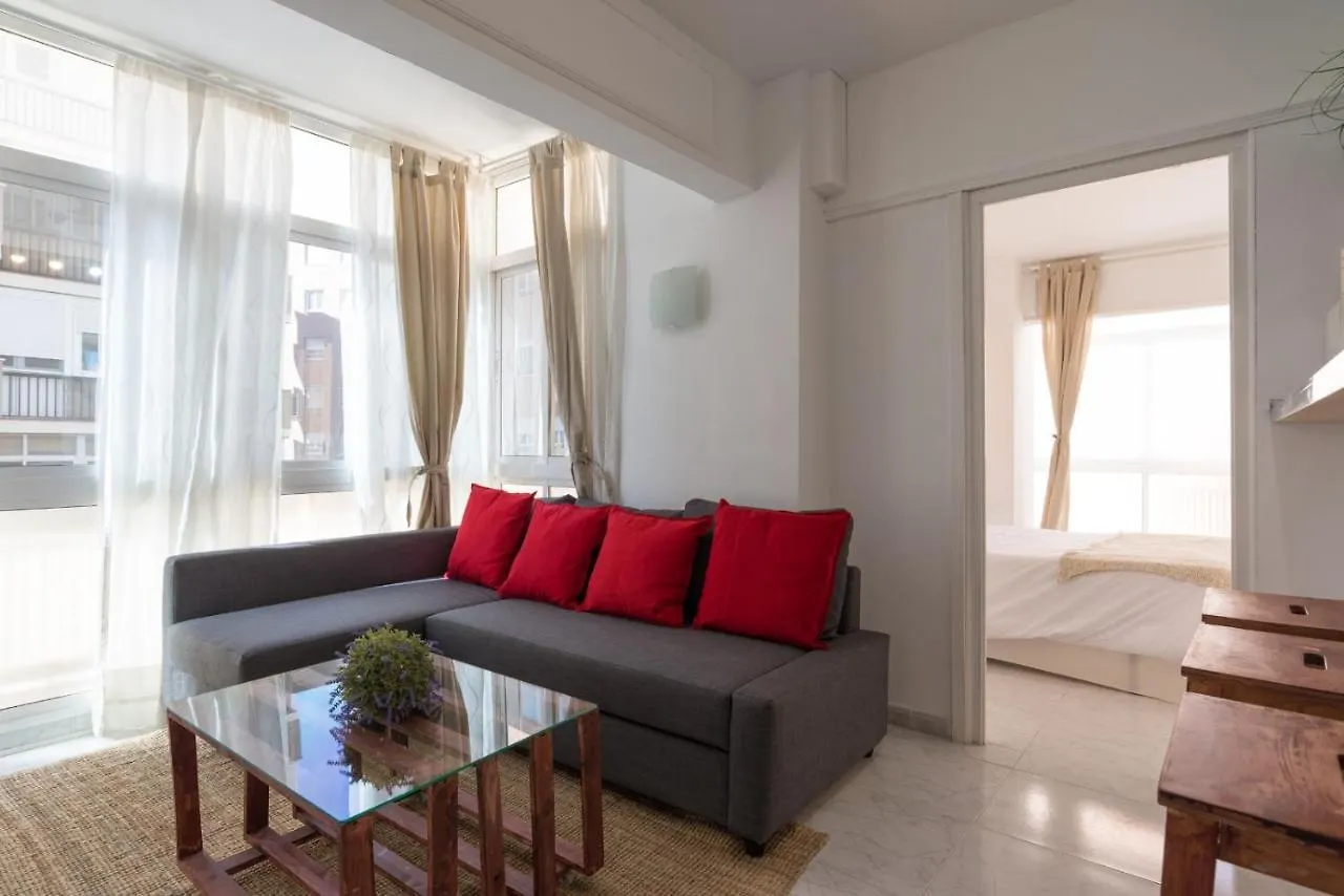 Bright Beachfront Apartment Málaga
