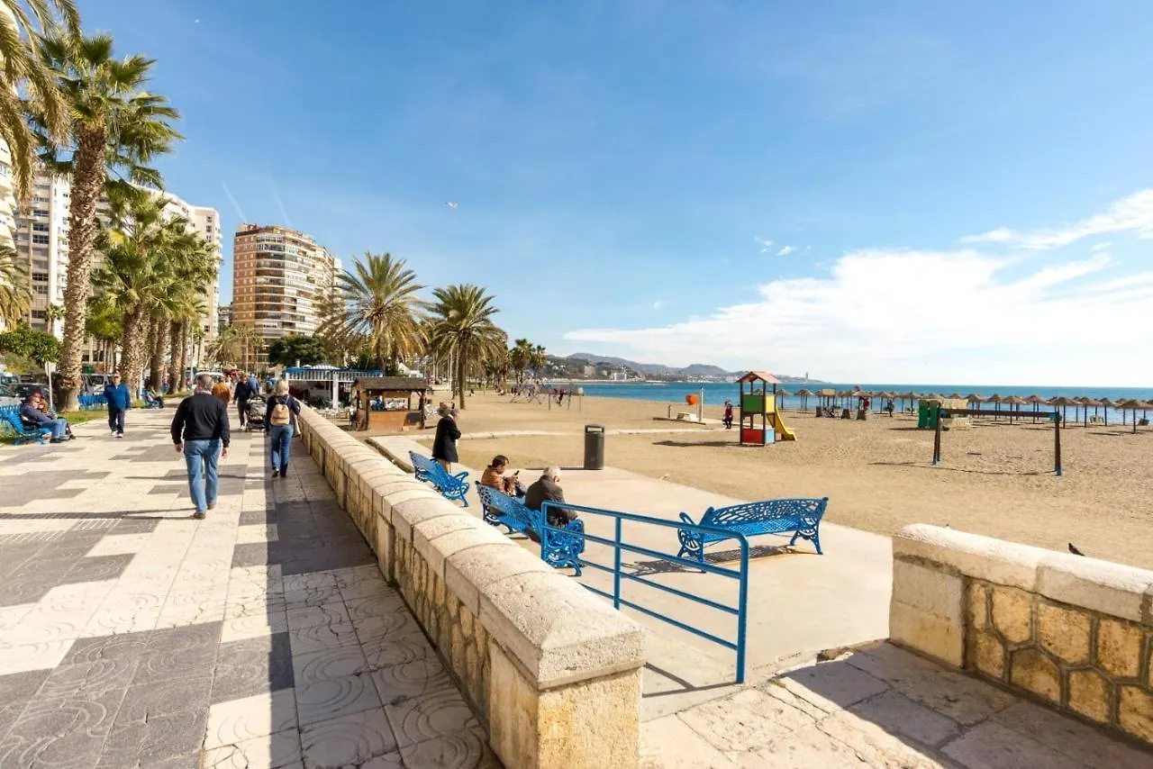 Bright Beachfront Apartment Málaga